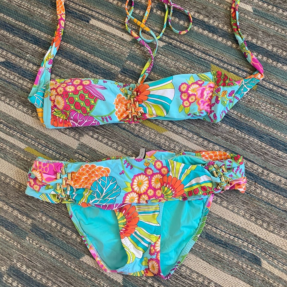 Trina Turk adorable bandeau bikini set